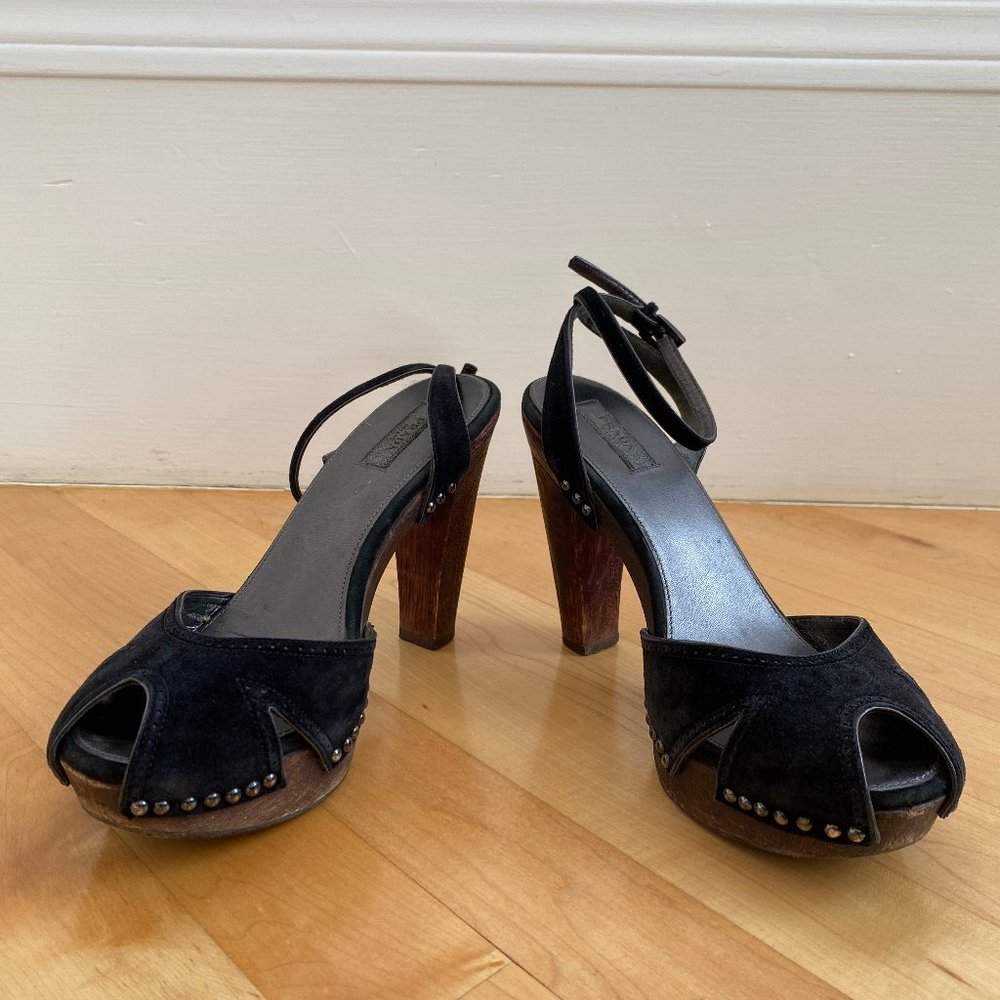 VINTAGE 90'S PRADA HEELS